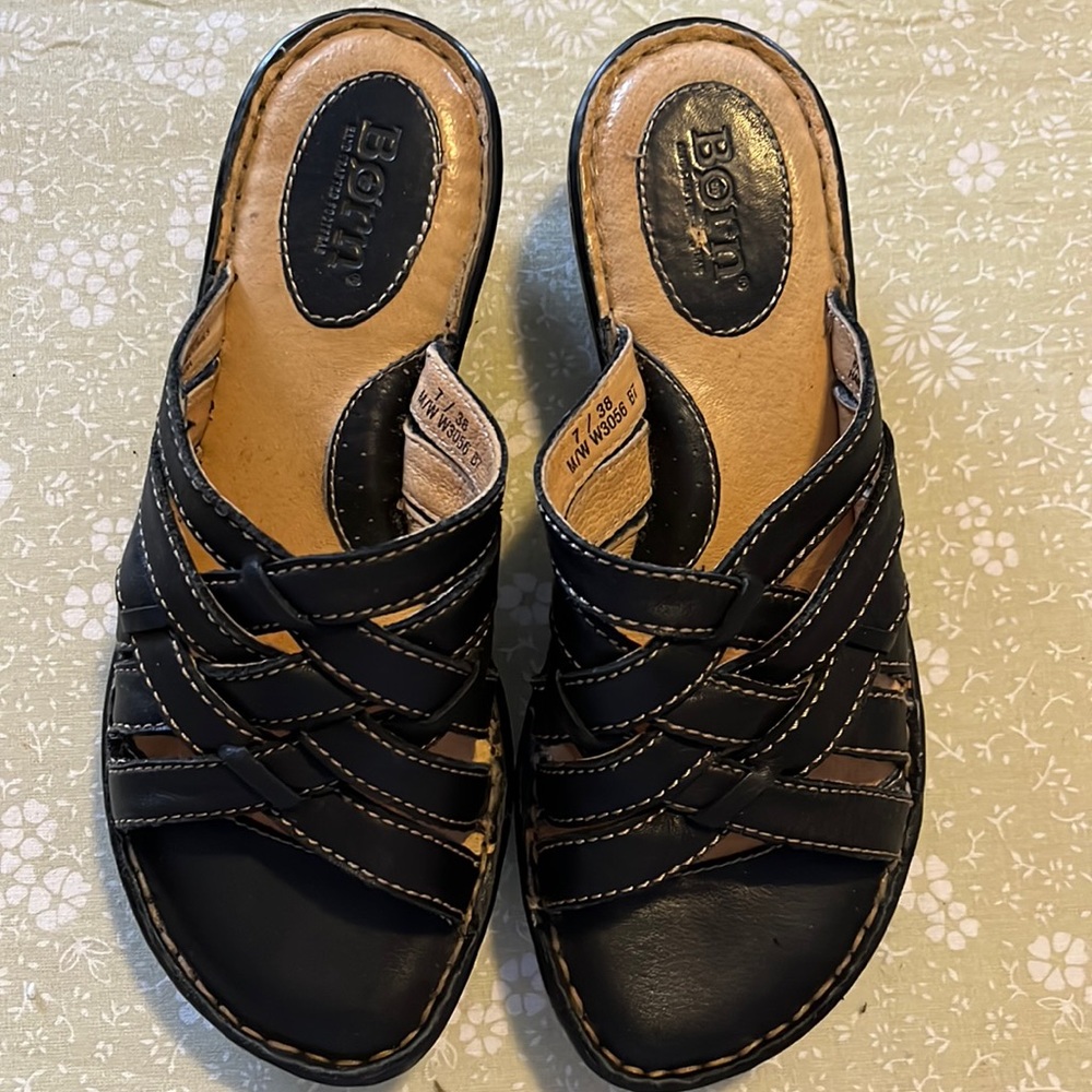 Born wedge sandal